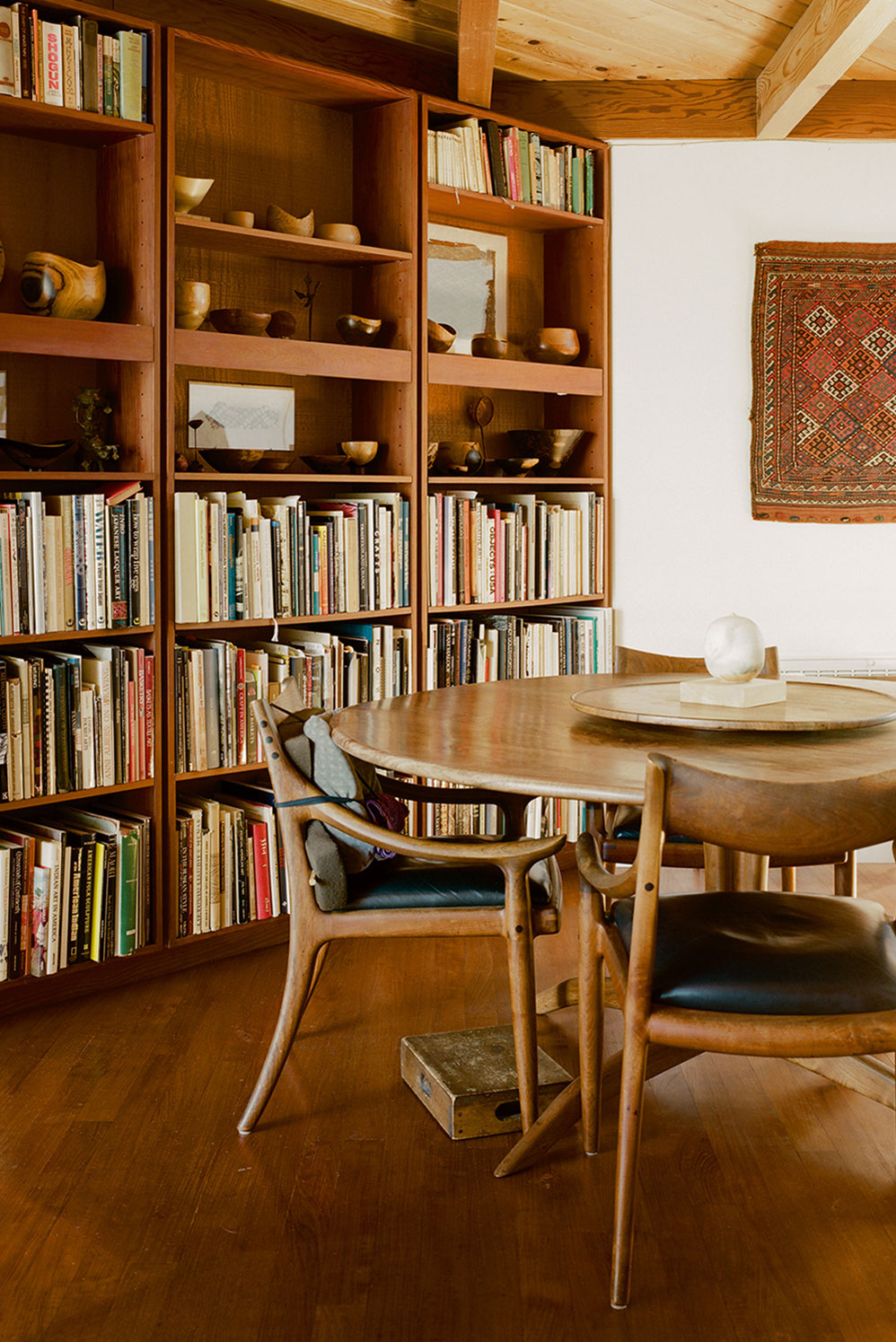 INTERIOR PORTRAITS Leslie Williamson