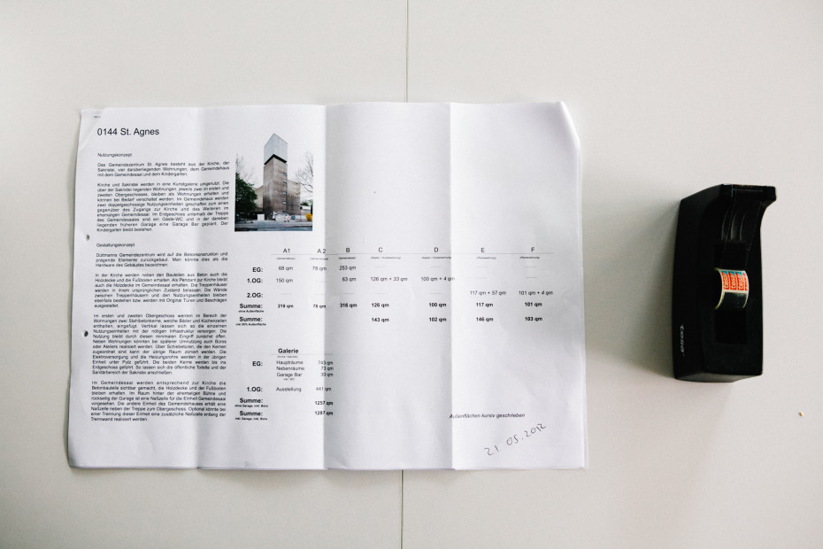 Freunde von Freunden — Arno Brandlhuber — Architect, Apartment & Office, Mitte, Berlin — https://www.freundevonfreunden.com/de/interviews/arno-brandlhuber/